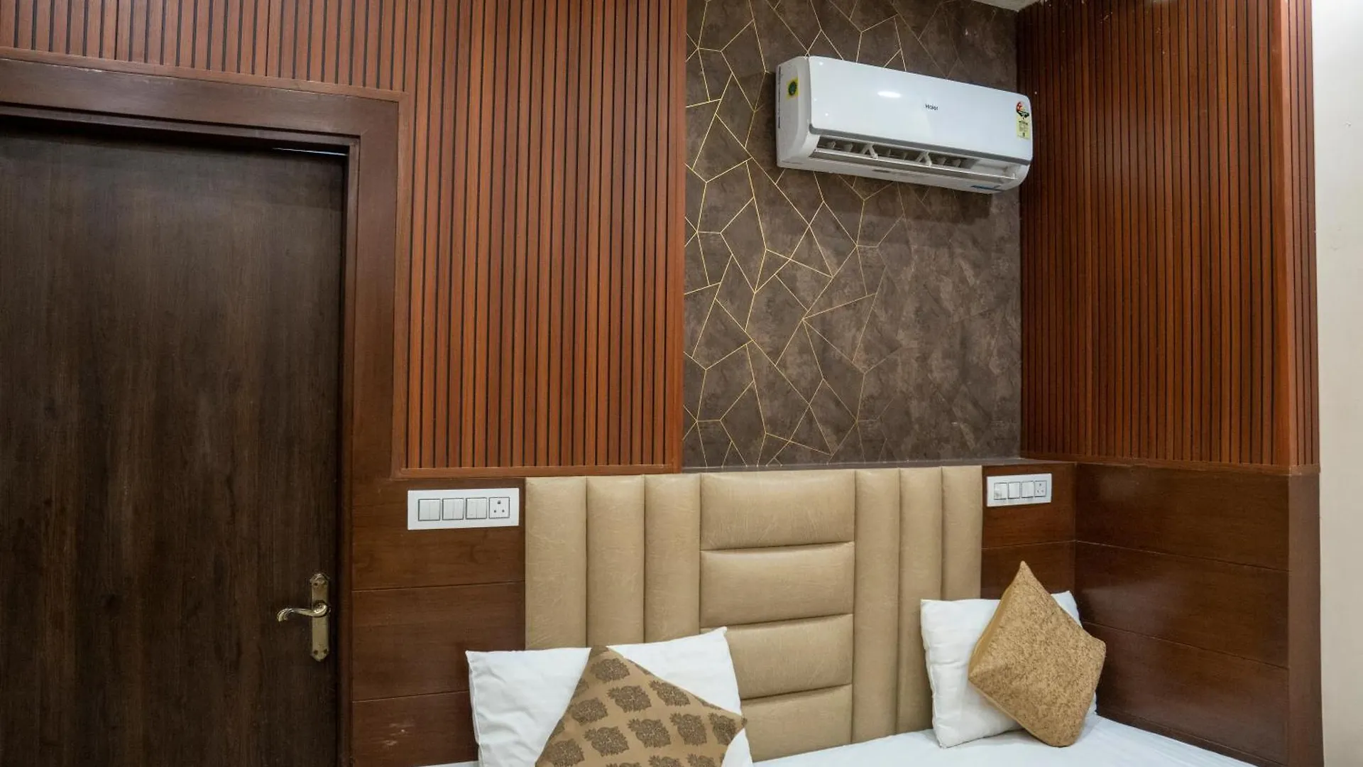 Hotel Madhav Palace Agra
