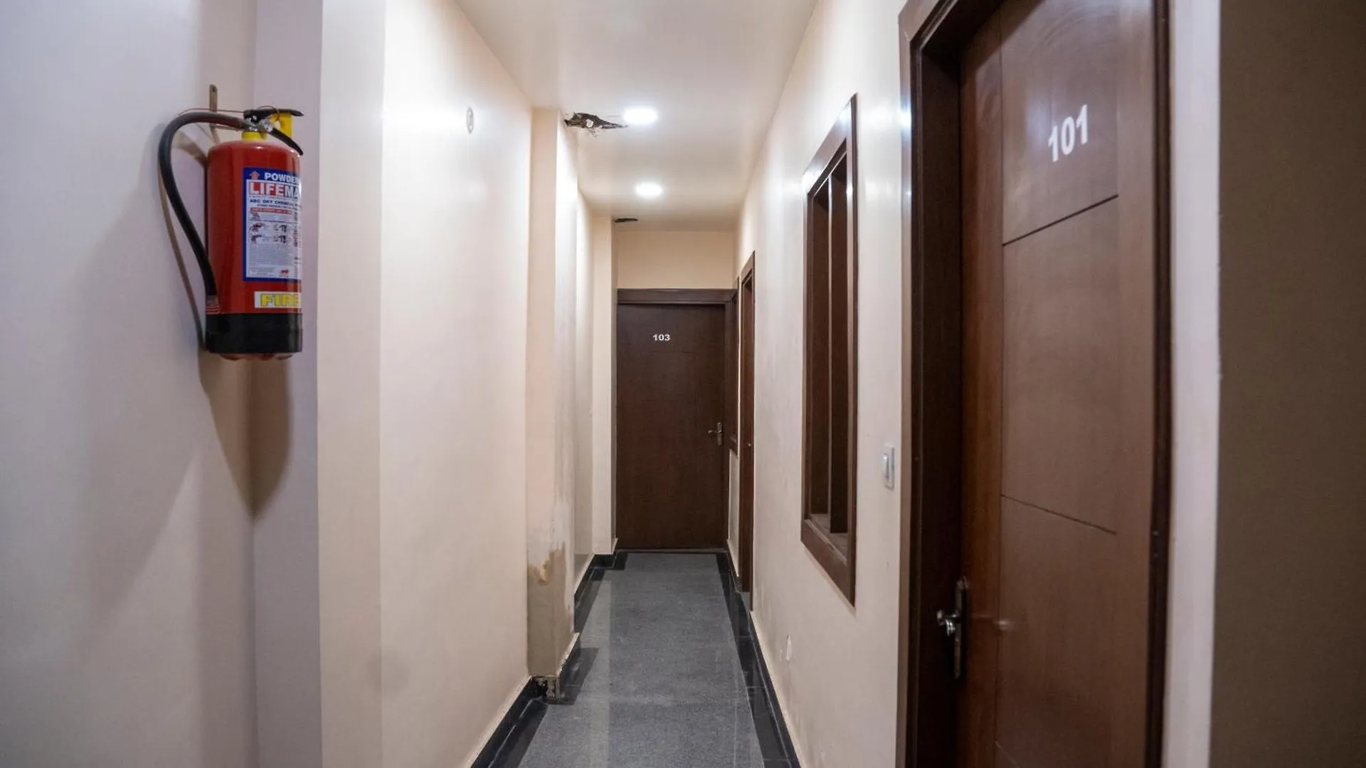 Hotel Madhav Palace Agra