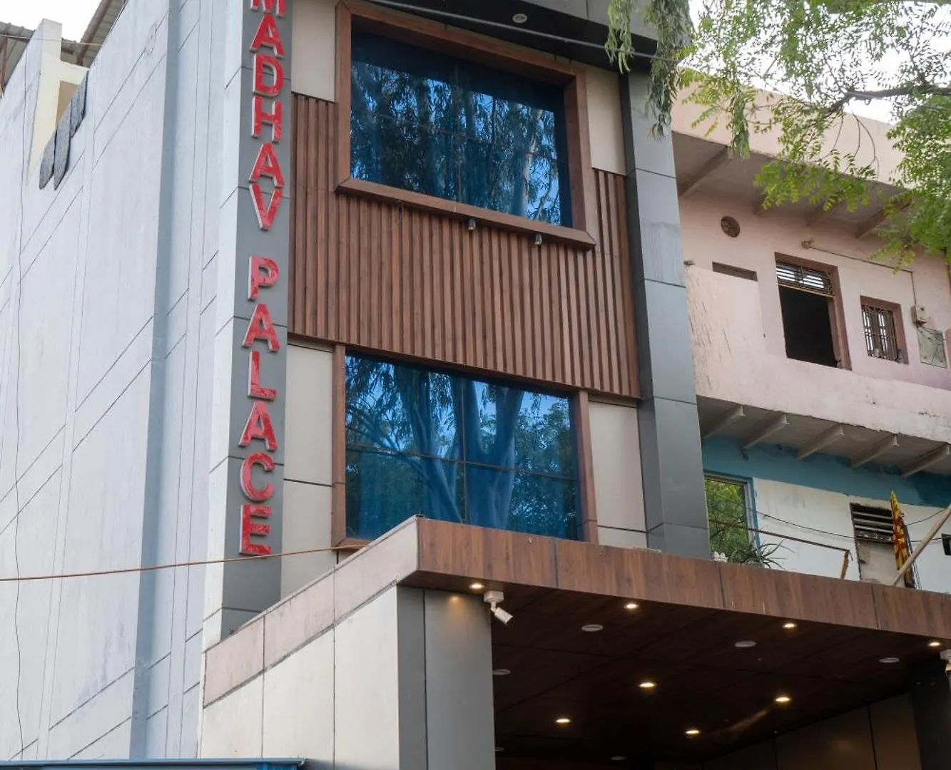 Hotel Madhav Palace Agra   Agra (Uttar Pradesh)